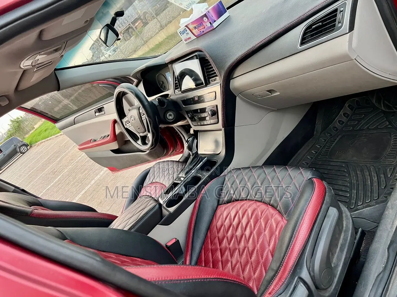 Hyundai Sonata Base Sedan FWD (2.4L 4cyl 6A) 2017 Red
