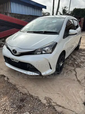 Toyota Vitz 1.3 AWD 3dr 2015 White