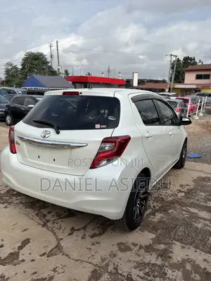 Toyota Vitz 1.3 AWD 3dr 2015 White