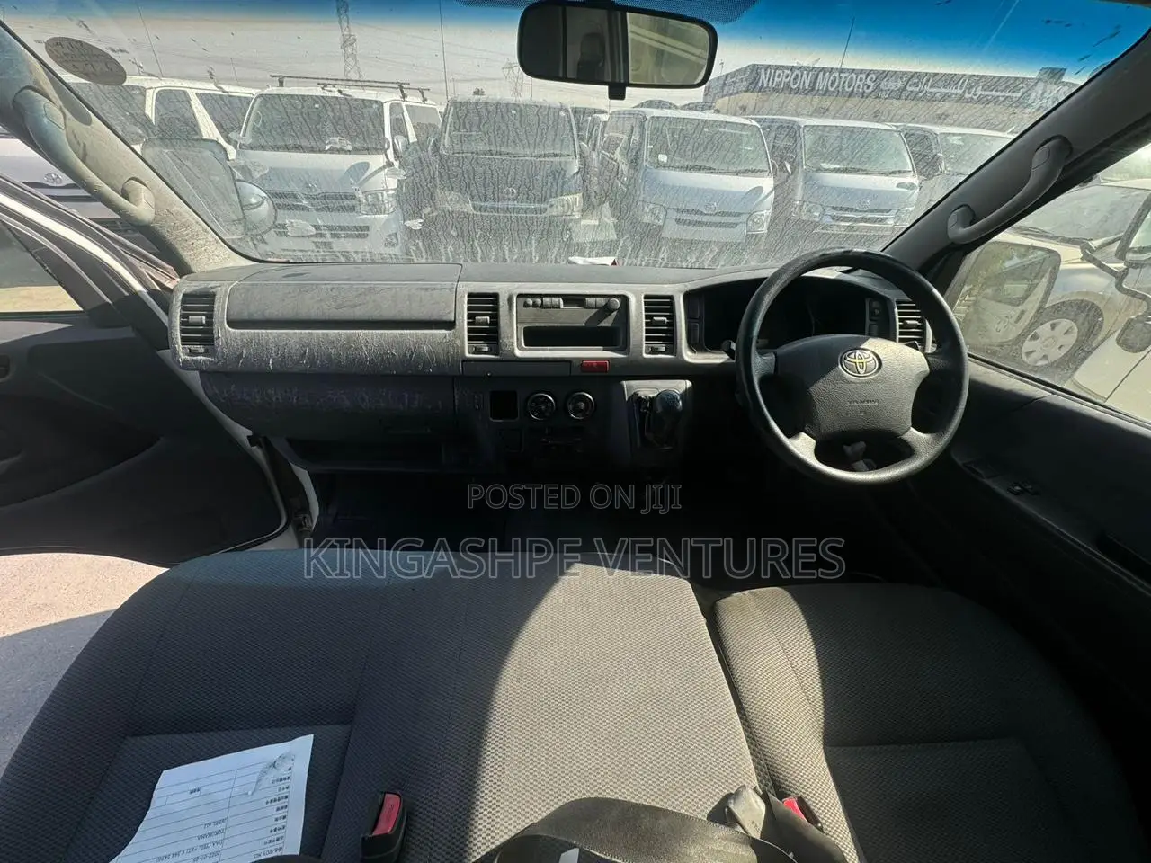 Toyota HiAce 2011 White