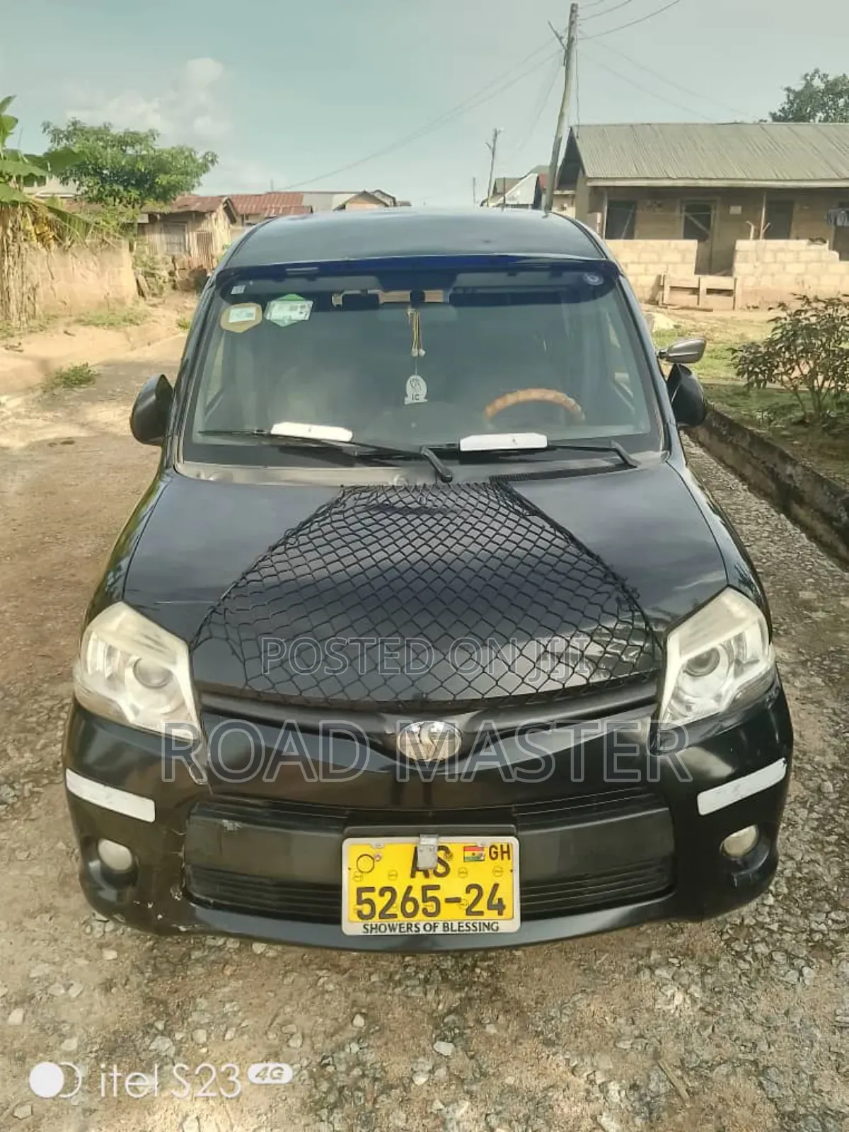 Toyota Sienta 2013 Black