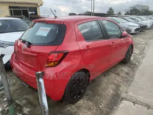 Toyota Yaris 2018 Red