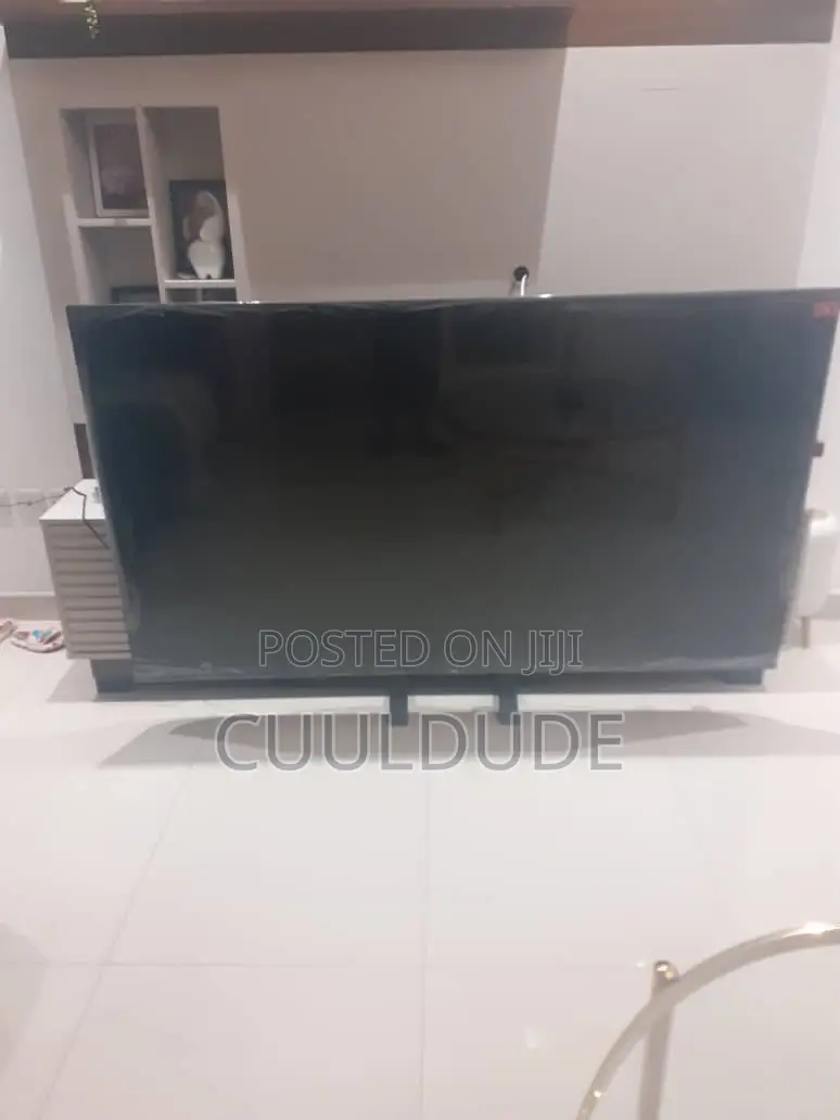 Slightly Used 2025 TCL 75” Google Tv Comes With a Box