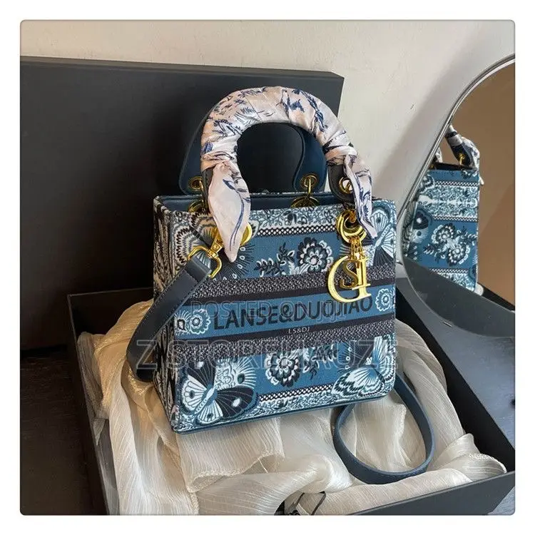 Lanse Duojiao Bag