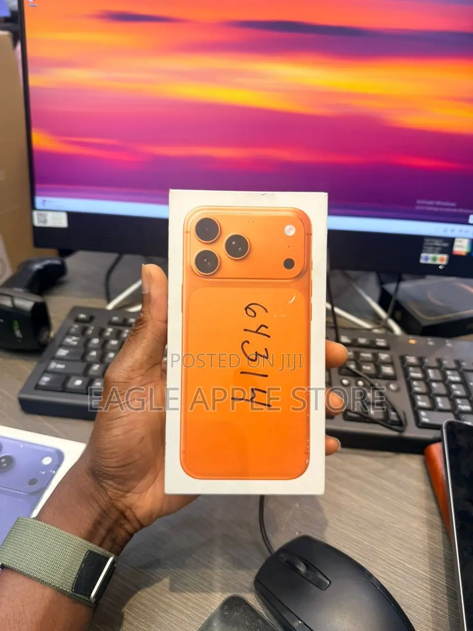 New Apple iPhone 17 Pro Max 256 GB Orange