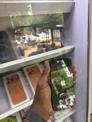 Apple iPhone 13 128 GB Green