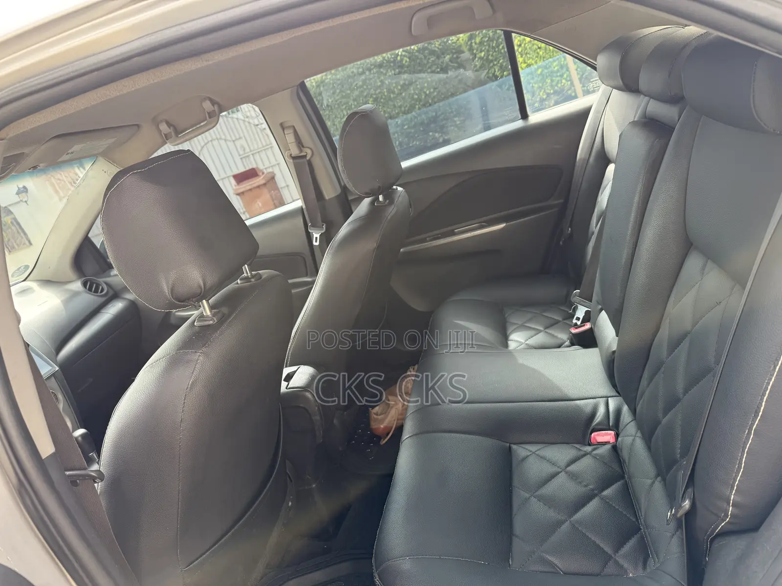 Toyota Yaris 2010 Silver