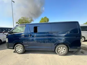 Toyota HiAce 2017 Blue