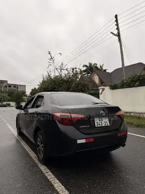 Toyota Corolla SE (1.8L 4cyl 2A) 2018 Gray