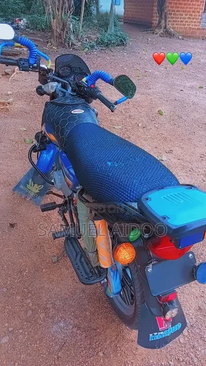Bajaj Boxer 125 2026 Blue