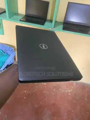 Laptop Dell Latitude 3580 8GB Intel Core i5 SSD 256GB
