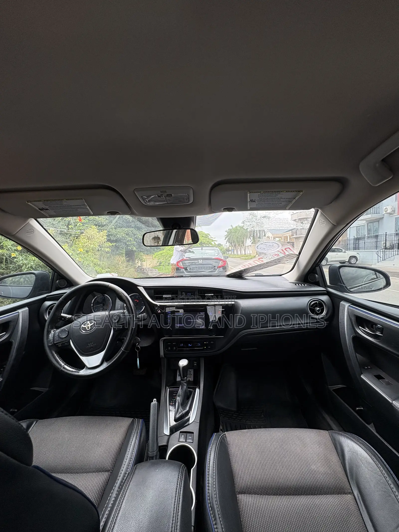 Toyota Corolla SE (1.8L 4cyl 2A) 2018 Gray