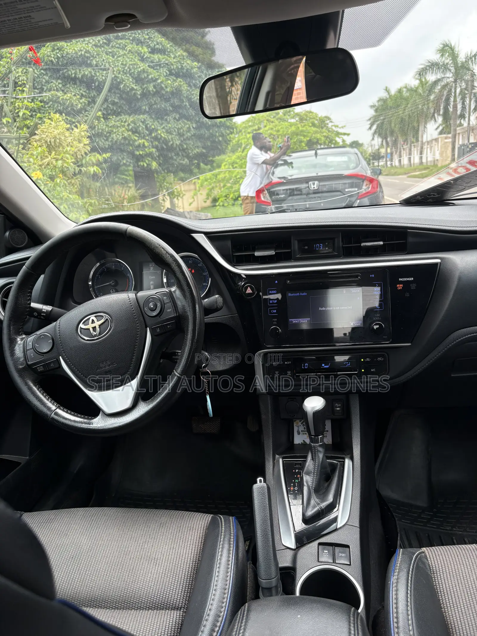 Toyota Corolla SE (1.8L 4cyl 2A) 2018 Gray