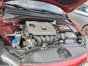 Hyundai Elantra 2018 Red