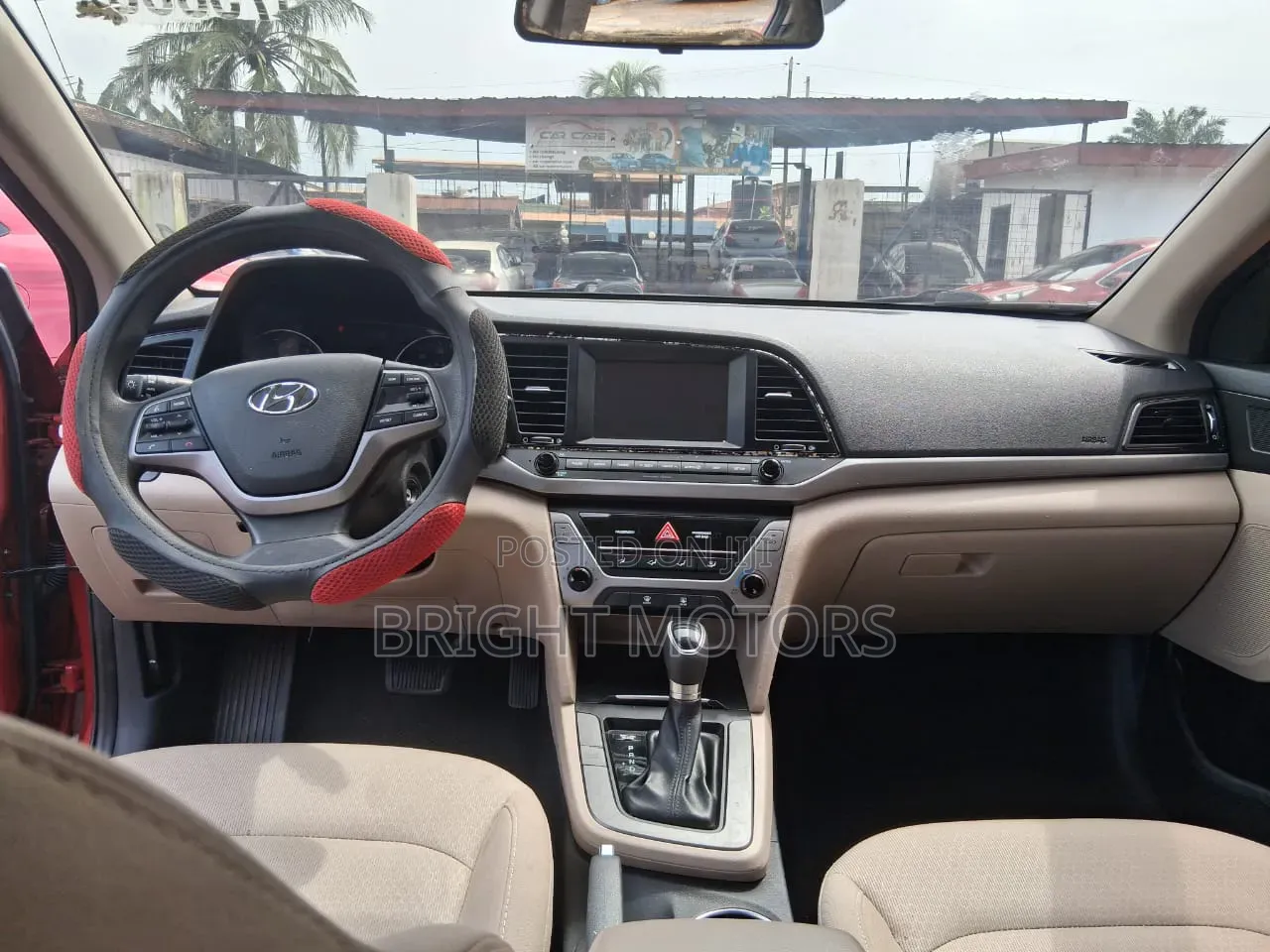 Hyundai Elantra 2018 Red