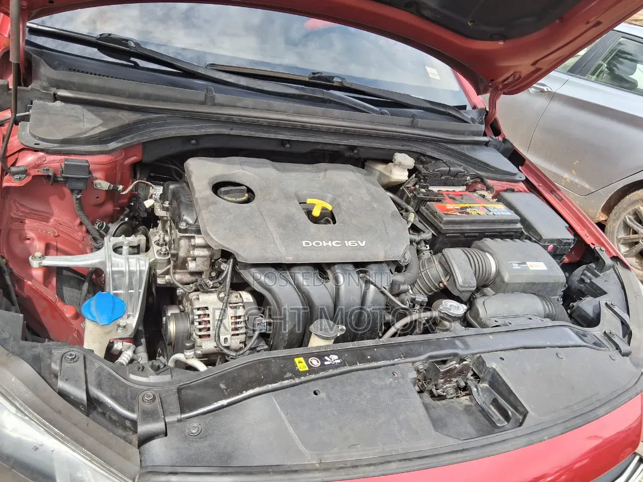 Hyundai Elantra 2018 Red