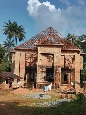 Building Construction Carpenter