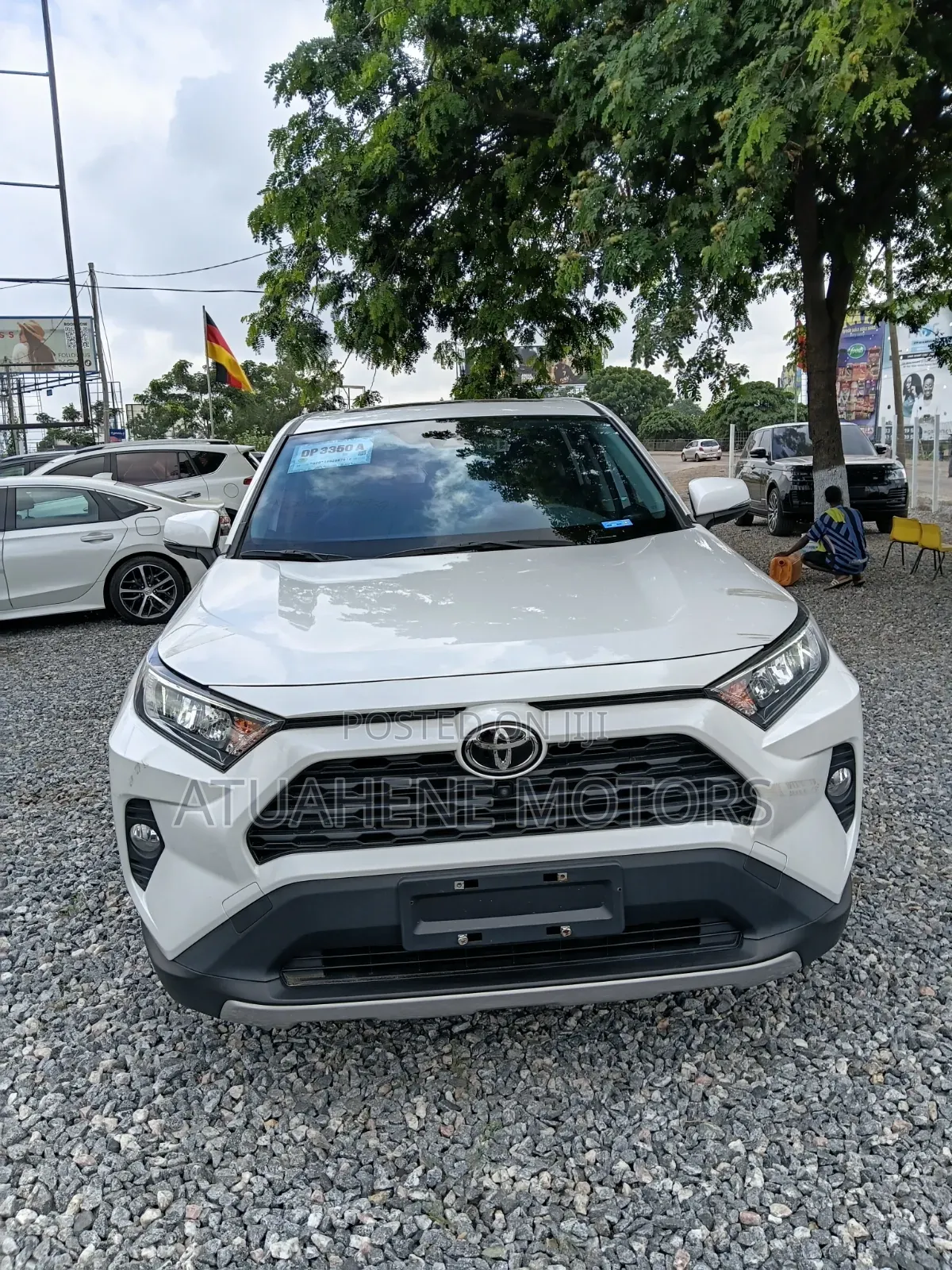 Toyota RAV4 2022 White