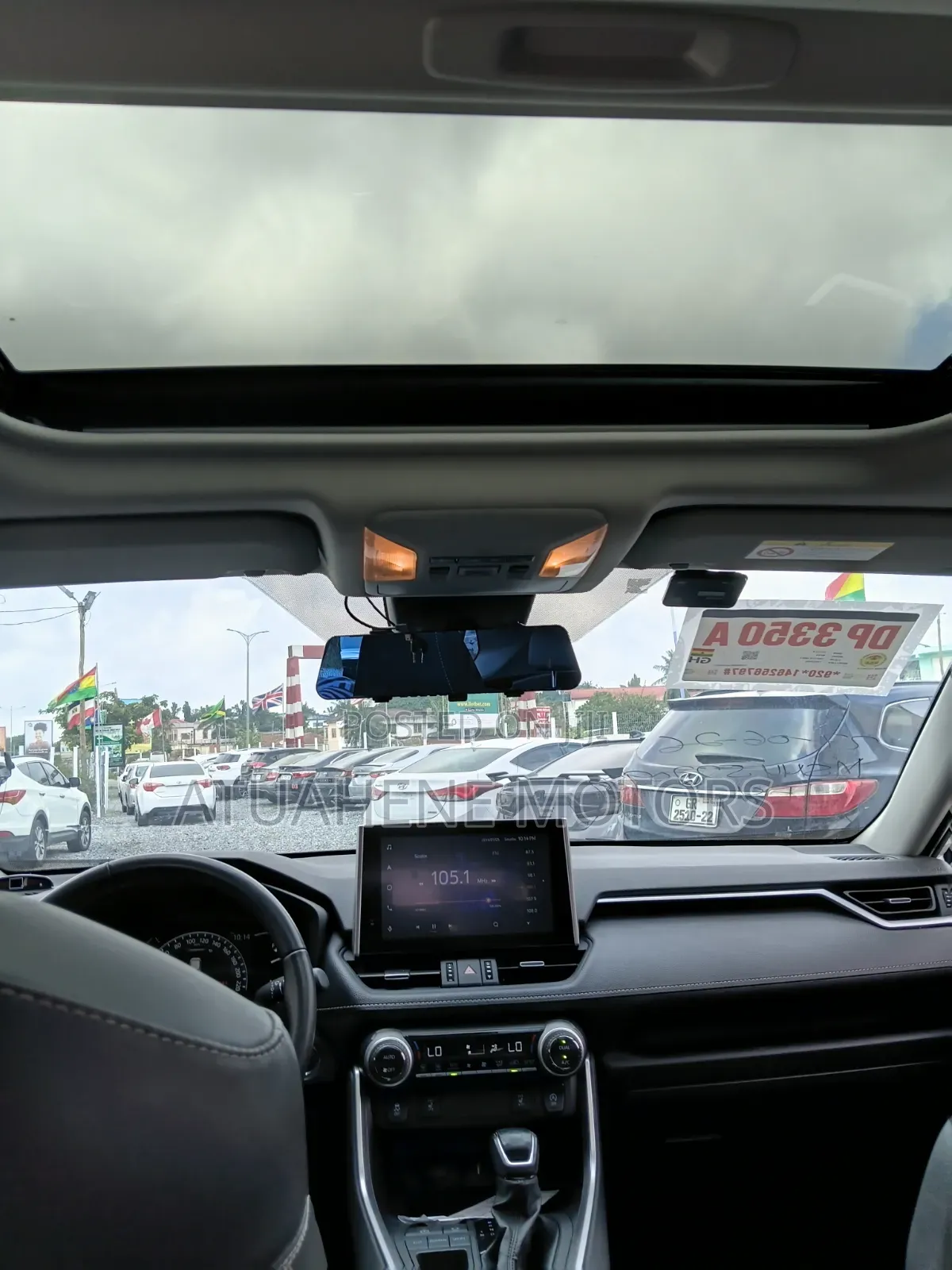 Toyota RAV4 2022 White