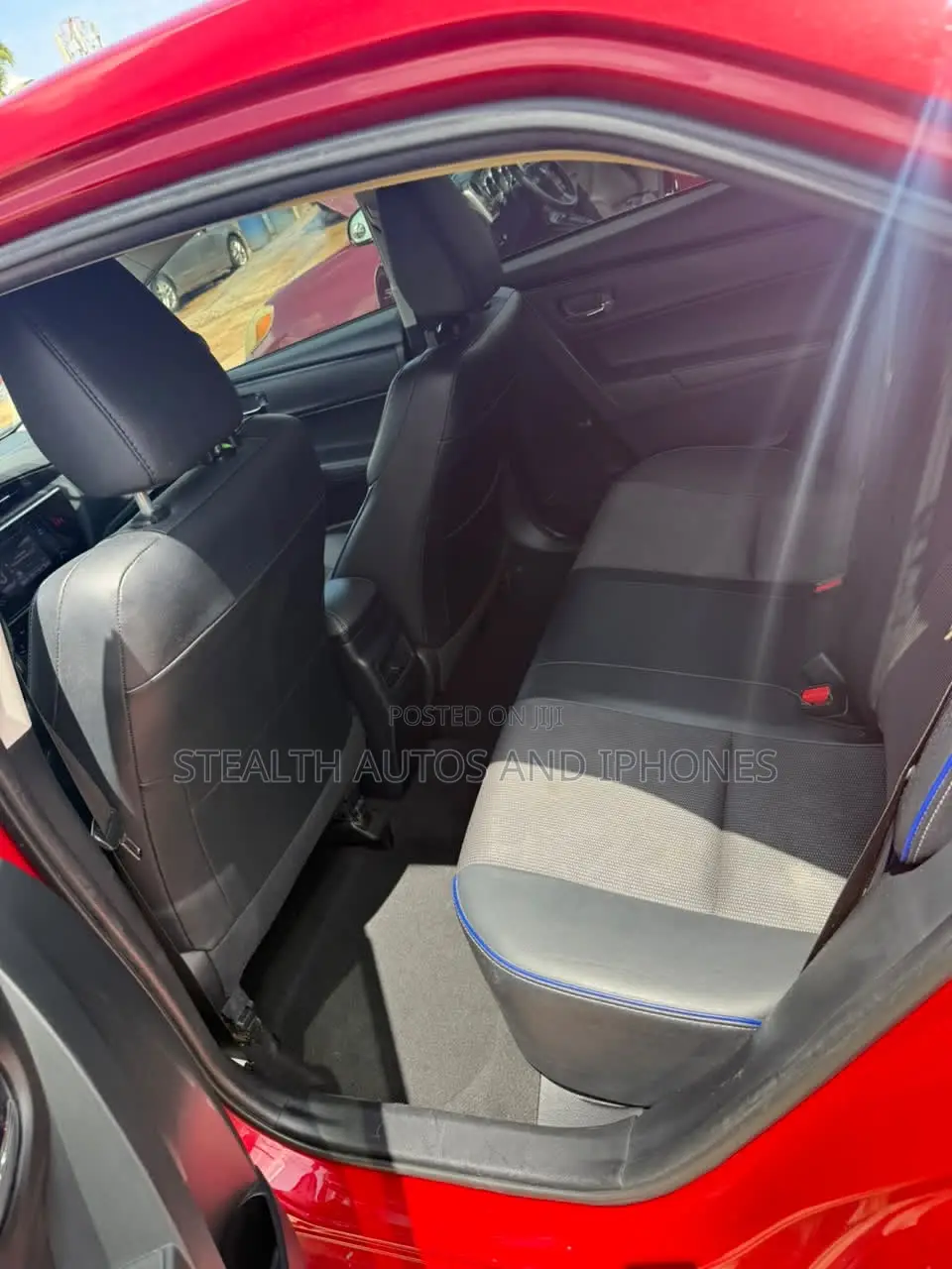 Toyota Corolla SE (1.8L 4cyl 2A) 2018 Red