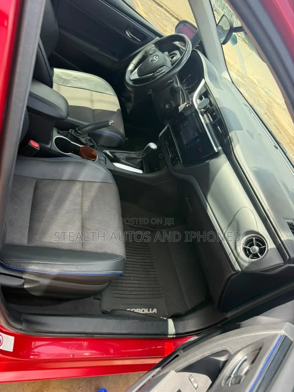 Toyota Corolla SE (1.8L 4cyl 2A) 2018 Red