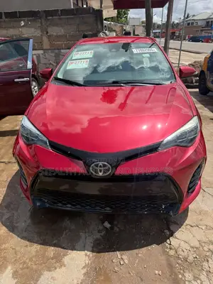 Toyota Corolla SE (1.8L 4cyl 2A) 2018 Red