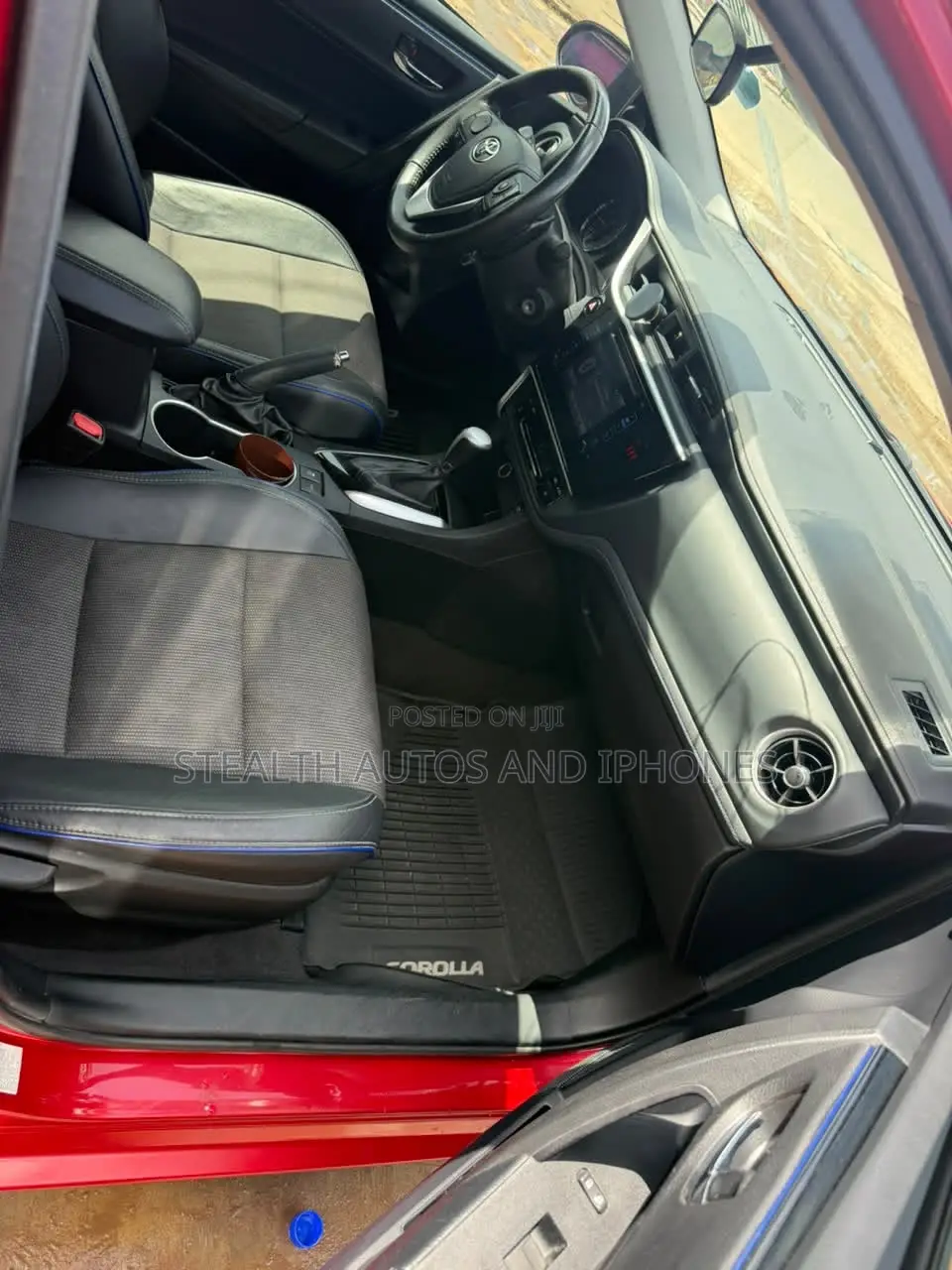 Toyota Corolla SE (1.8L 4cyl 2A) 2018 Red