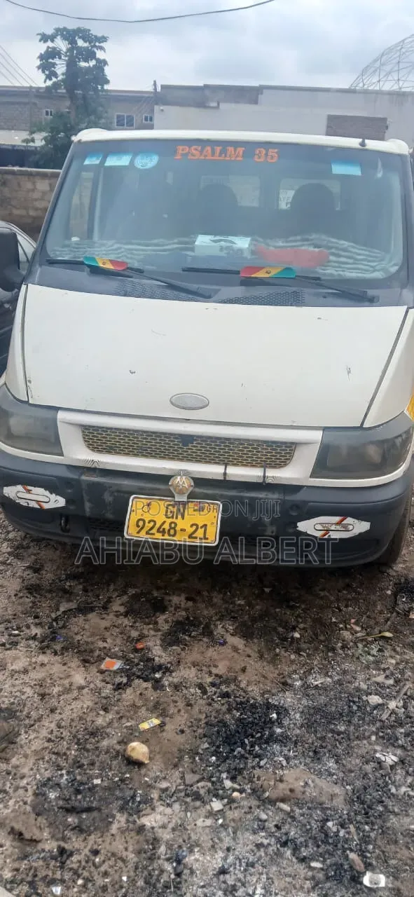 Ford Transit 2005 White
