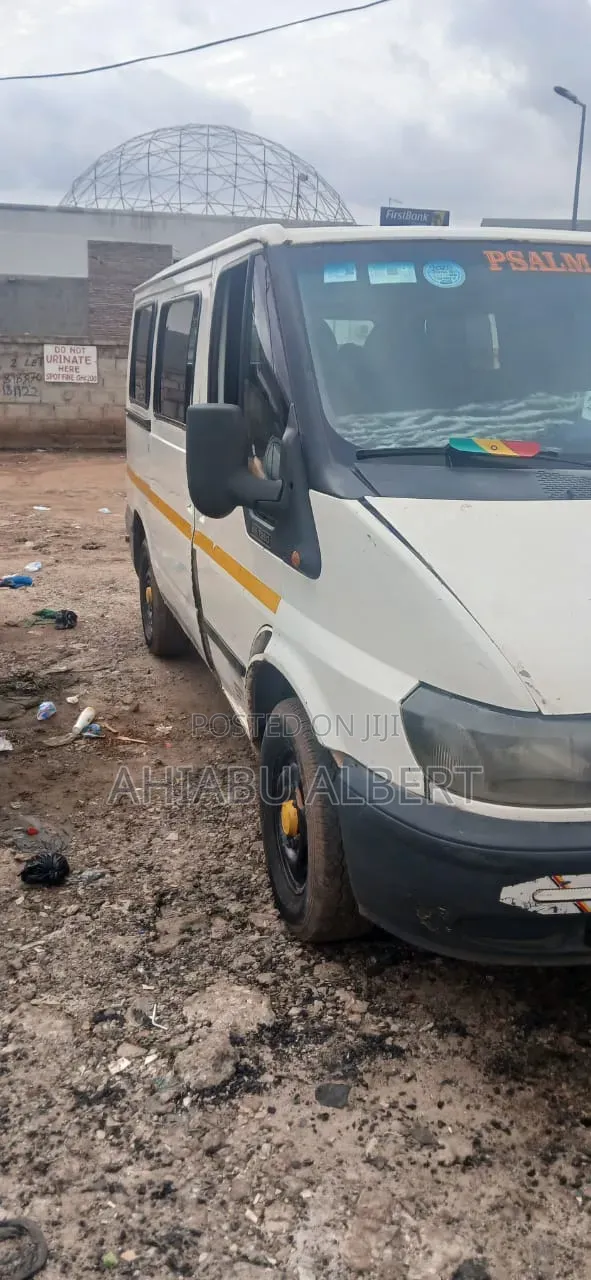 Ford Transit 2005 White