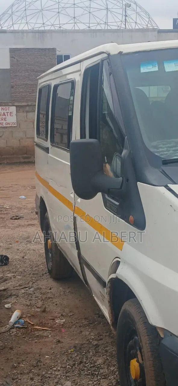 Ford Transit 2005 White