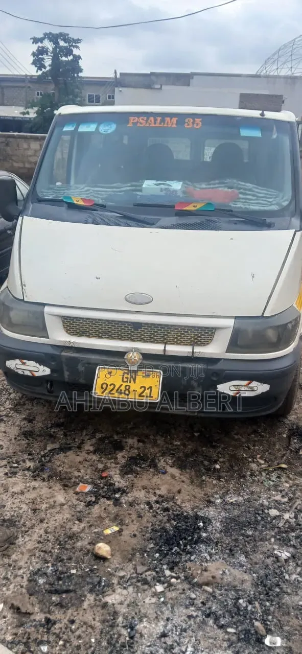 Ford Transit 2005 White