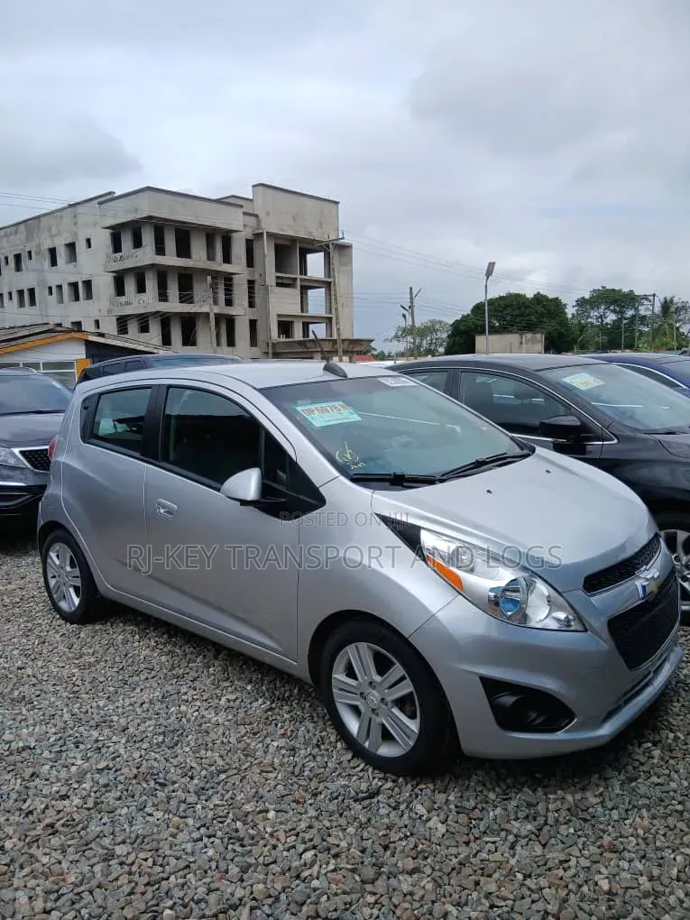 Chevrolet Spark 2015 Silver