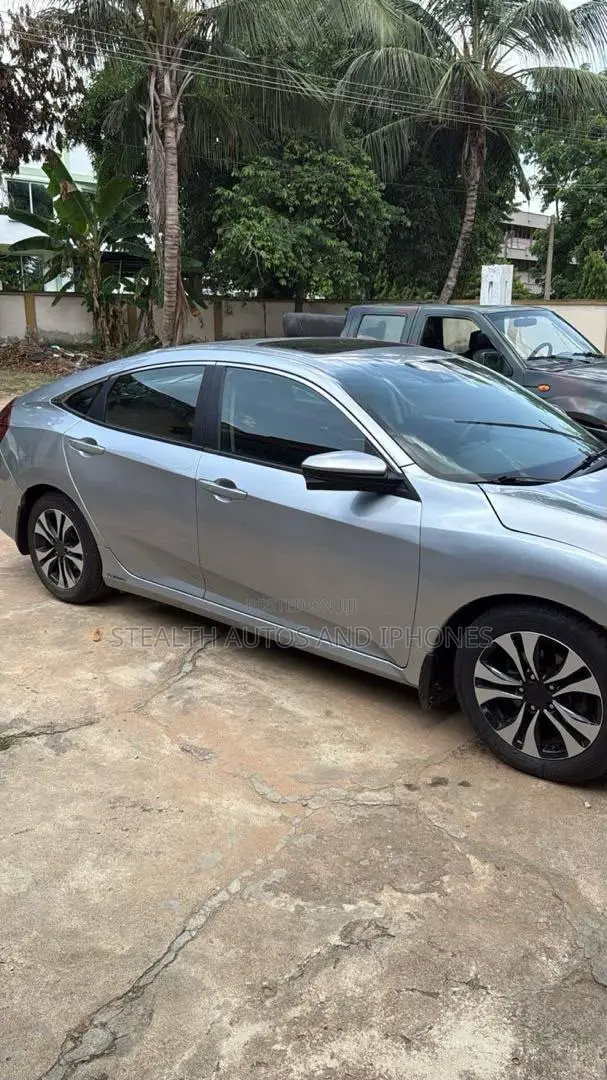 Honda Civic EX-L 4dr Sedan (1.5L 4cyl) 2017 Silver