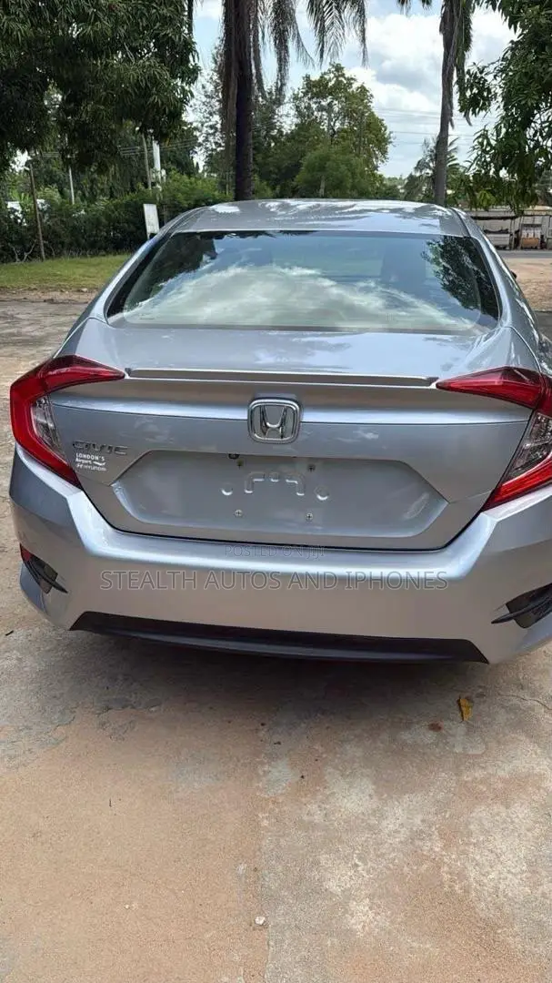 Honda Civic EX-L 4dr Sedan (1.5L 4cyl) 2017 Silver
