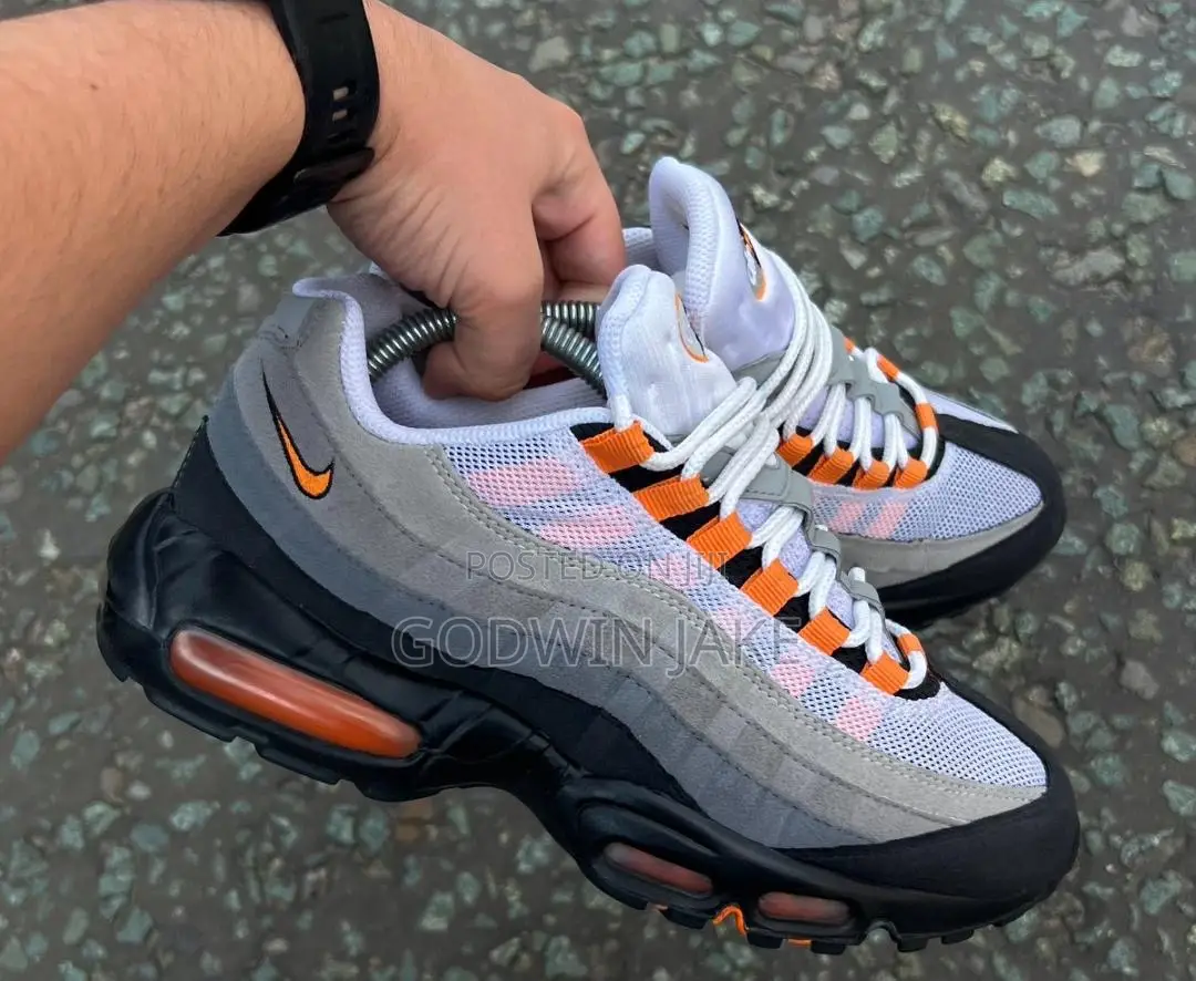 Nike Air Max 95 “Total Orange” – Neon-Style Gradient