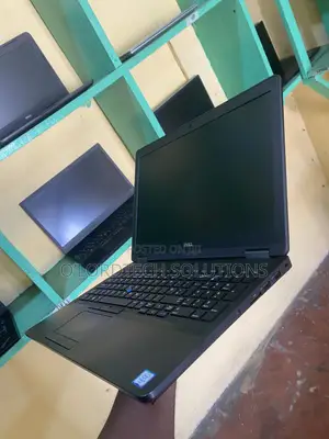 Laptop Dell Latitude E5570 8GB Intel Core i5 SSD 256GB