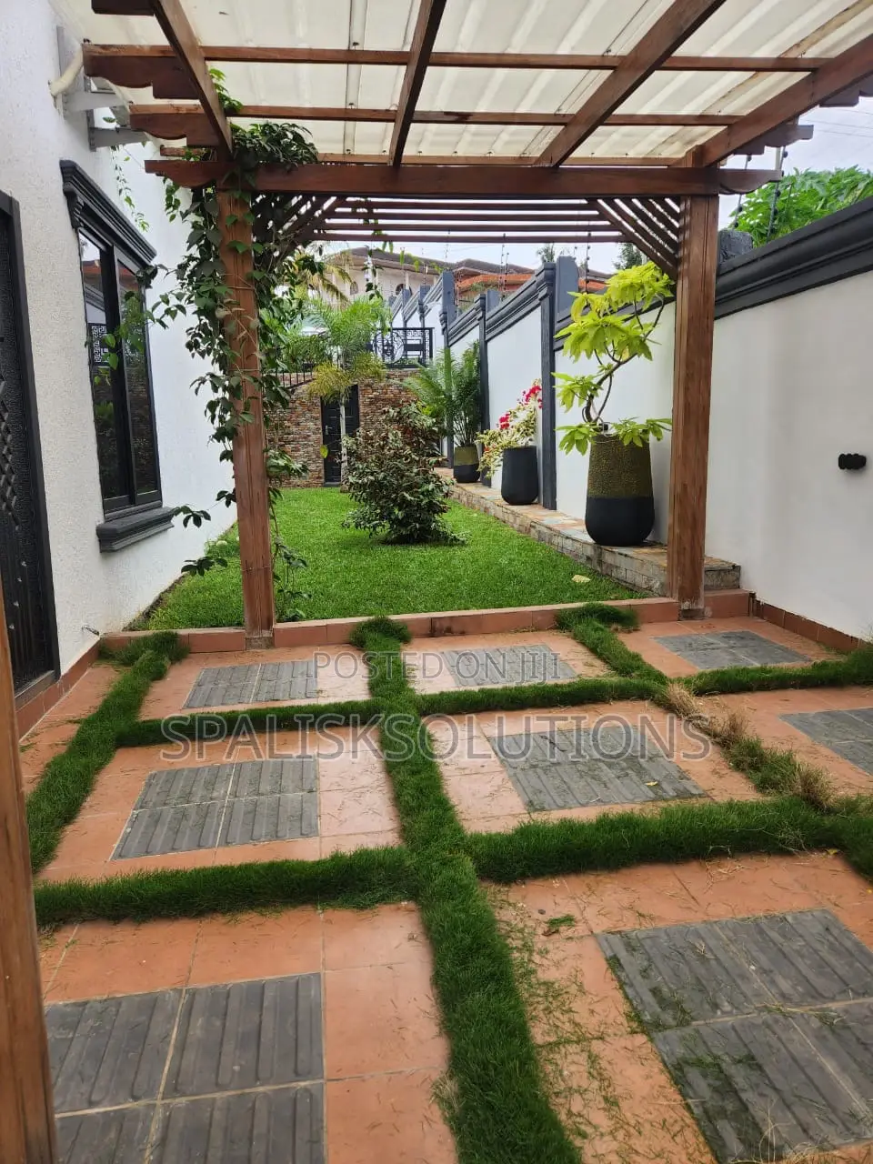 Furnished 4bdrm House in Maccharty for sale