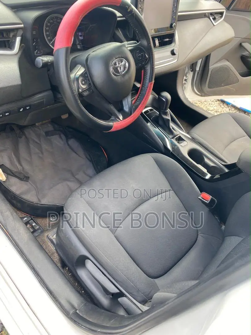 Toyota Corolla 2022 White