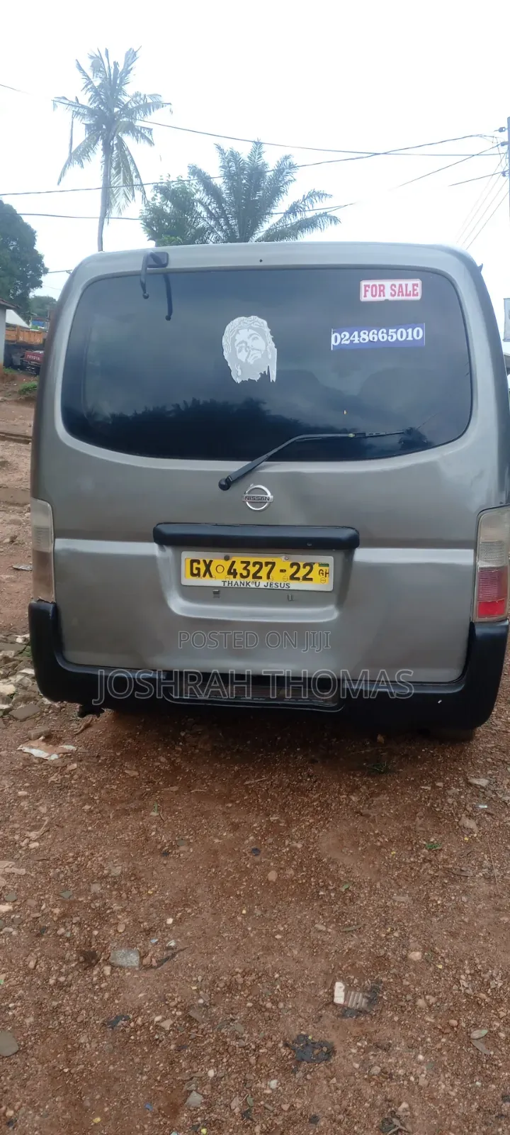 Nissan Caravan (Urvan) 1988 Silver