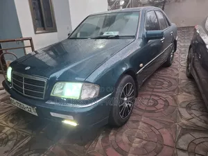 Mercedes-Benz C180 2000 Green