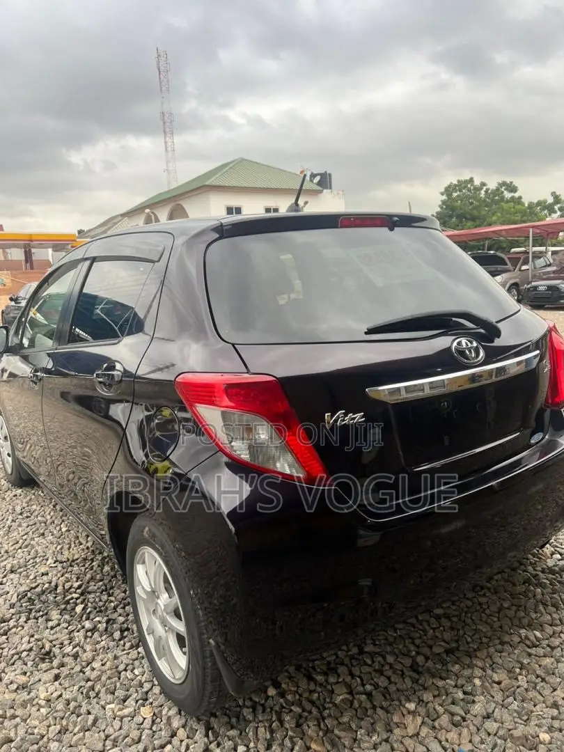 Toyota Vitz 2014 Black