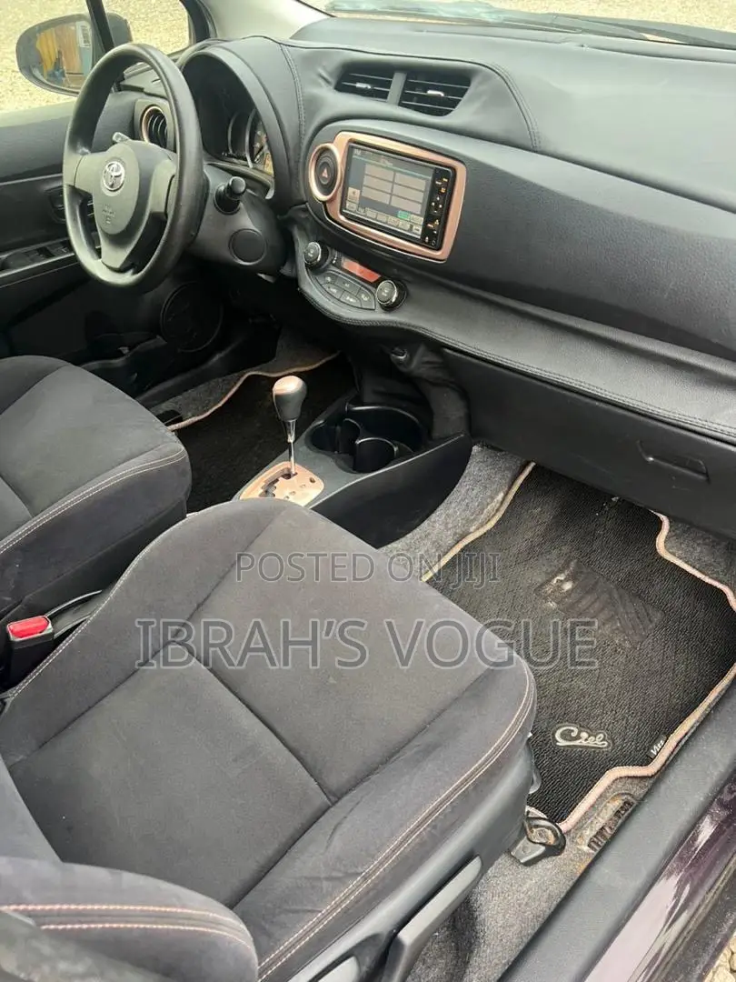 Toyota Vitz 2014 Black