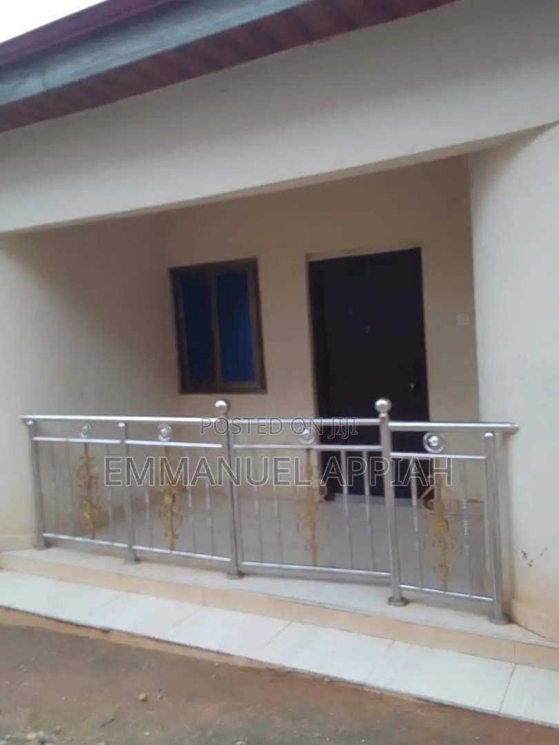 2bdrm Apartment in Pokuase, Accra Metropolitan for rent