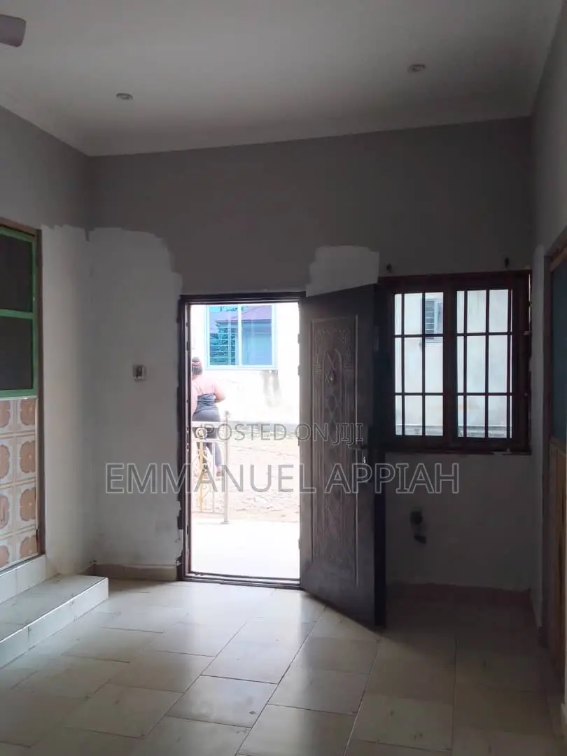 2bdrm Apartment in Pokuase, Accra Metropolitan for rent