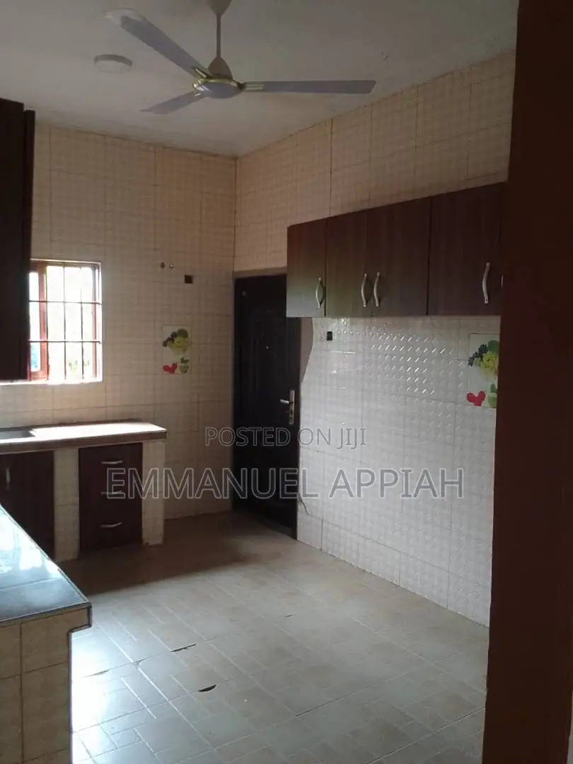 2bdrm Apartment in Pokuase, Accra Metropolitan for rent