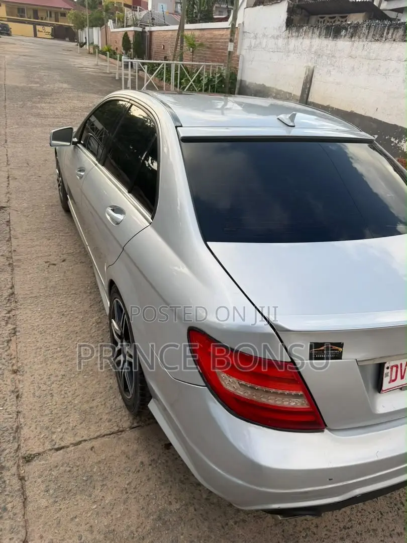 Mercedes-Benz C250 2014 Silver