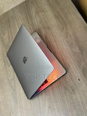 Laptop Apple MacBook Pro 2017 16GB Intel Core i5 SSD 512GB
