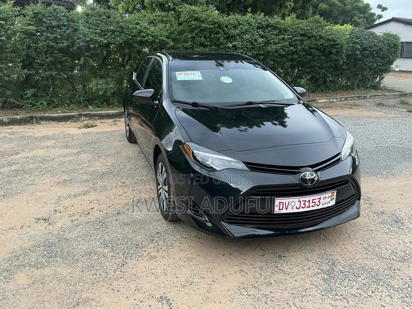 Toyota Corolla LE Eco (1.8L 4cyl 2A) 2018 Black