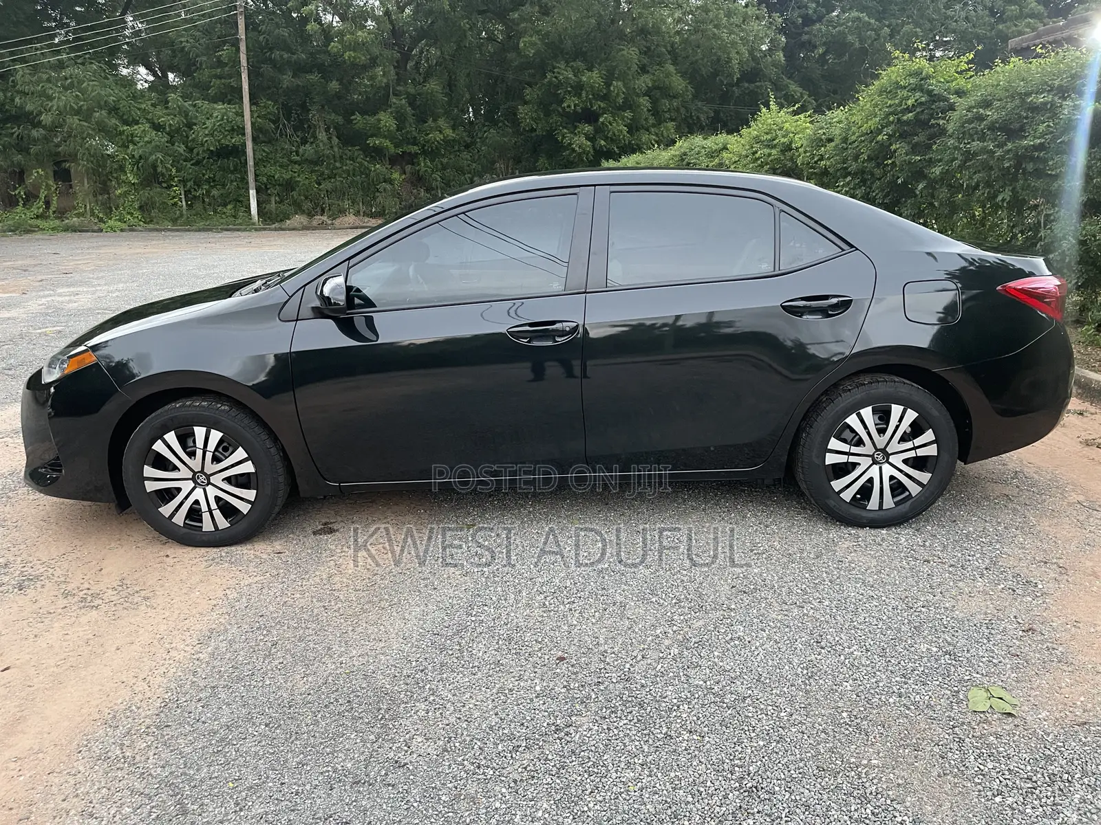 Toyota Corolla LE Eco (1.8L 4cyl 2A) 2018 Black