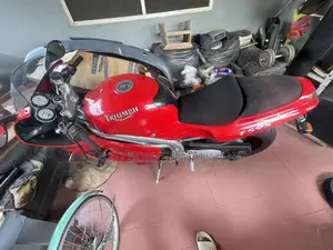 Triumph Bike 2000 Red